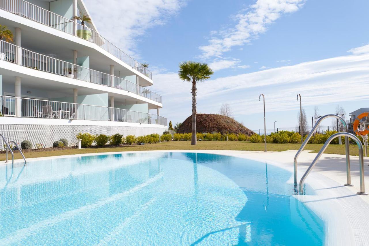 El Higueron. South Beach 4. 3 Bedrooms, Sea Views, Terrace And Pool Apartament